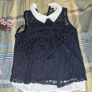 Shoulder shirt navy blue with white collar